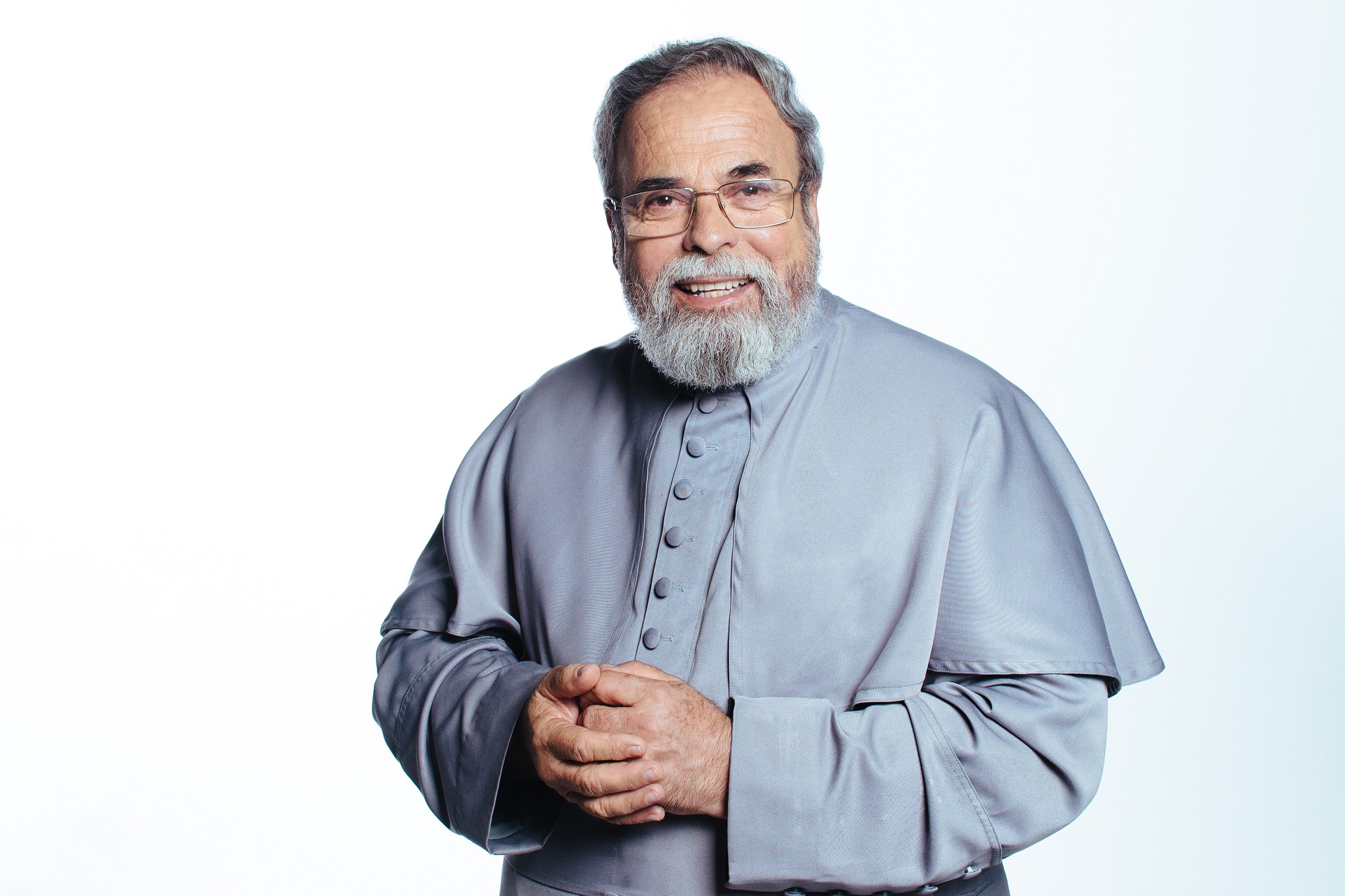 Padre Antonio Maria 27 edit by Rodolfo Magalhães | Planeta Country