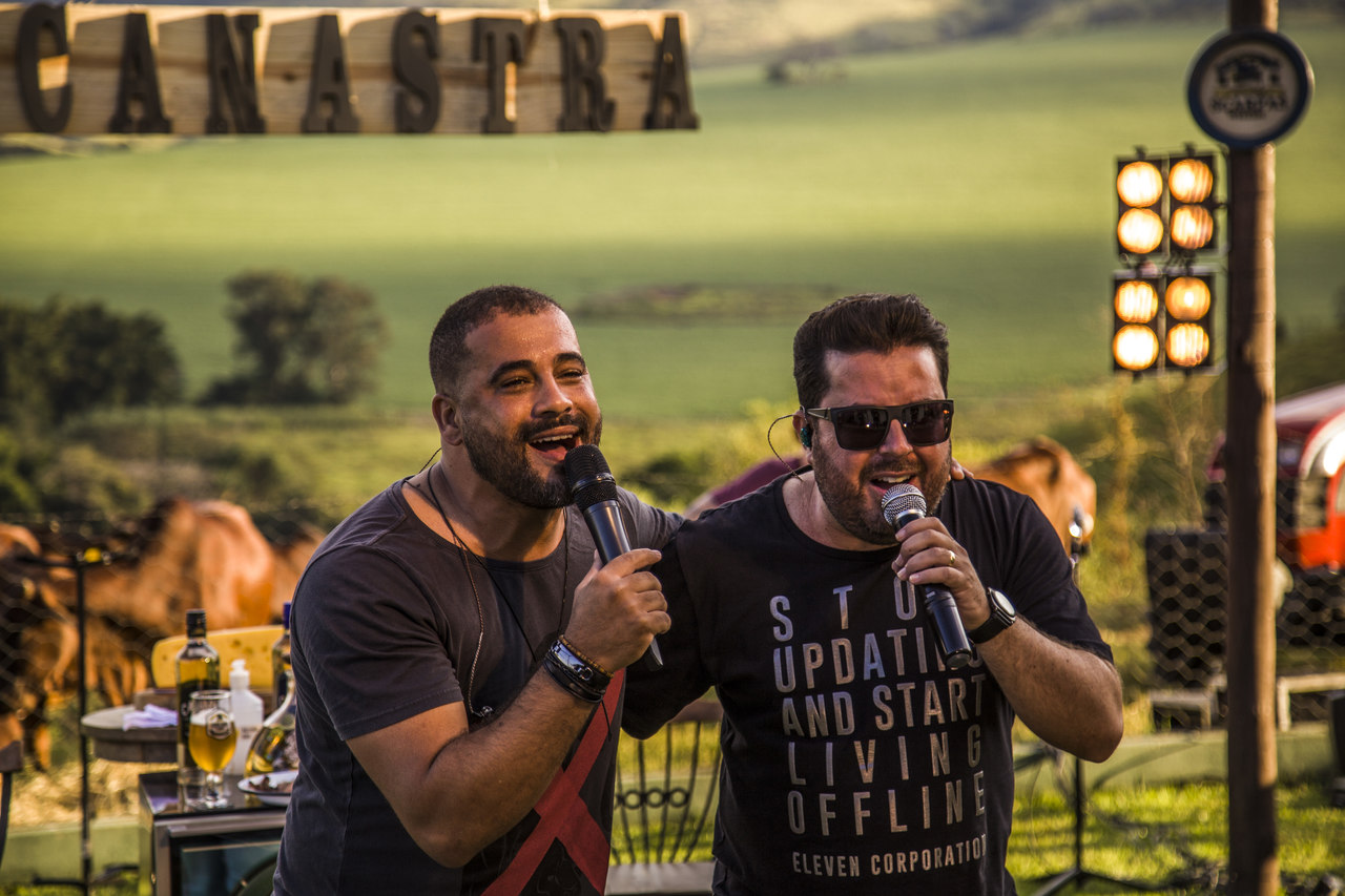 Bruno César & Luciano prometem animar os fãs com a Live na Canastra 2 41