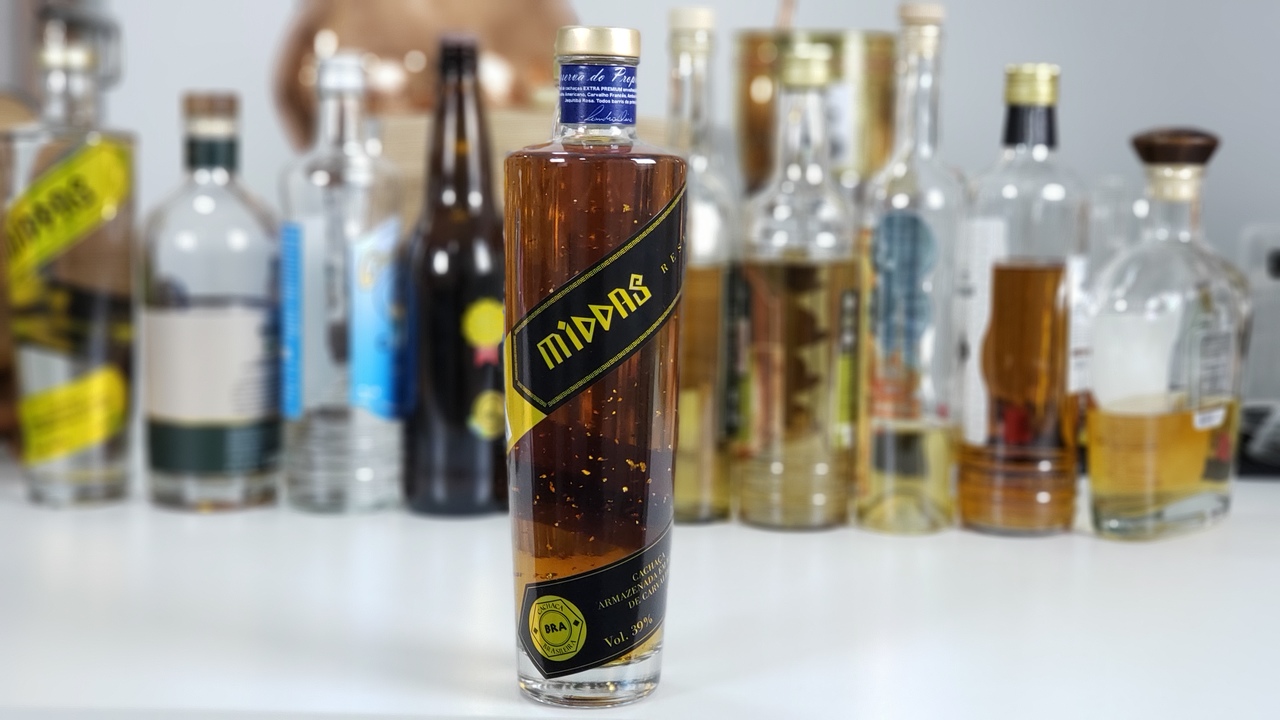 Em homenagem ao ano de criação da cachaça, Middas lança novo lote da bebida produzida com ouro em edição limitada com 1532 garrafas 41