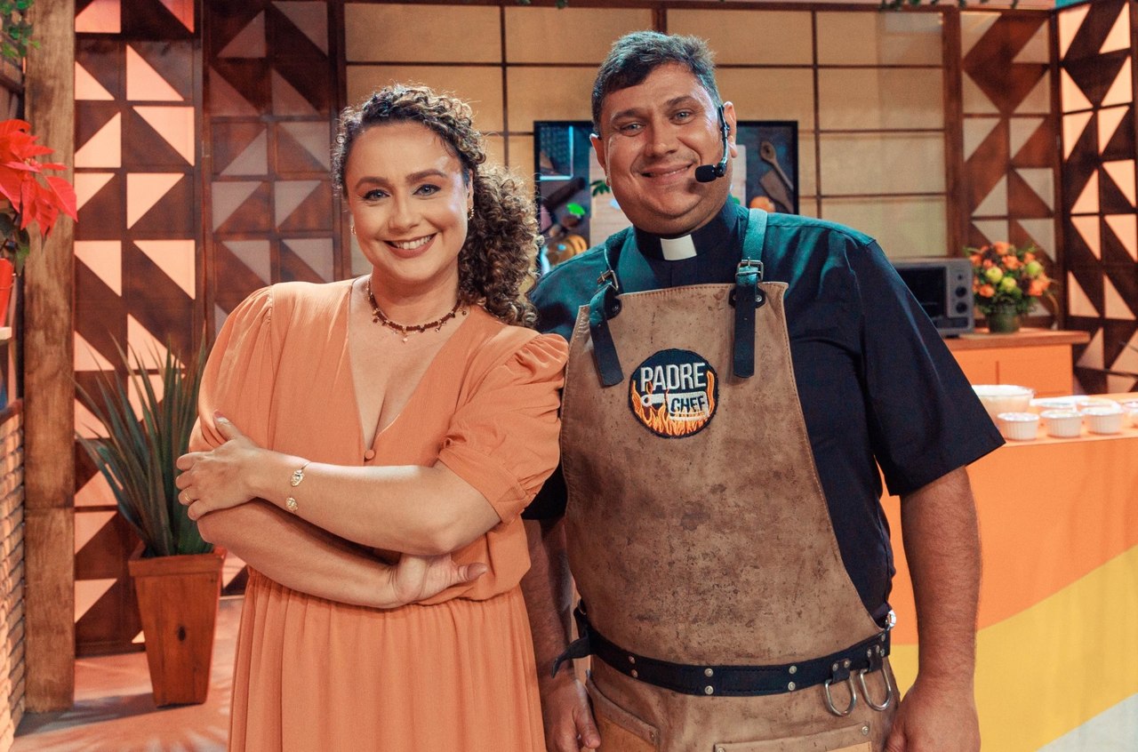 Padre Chef e Bianca Laua Juan Ribeiro Divulgação TV Aparecida Easy Resize.com | Planeta Country