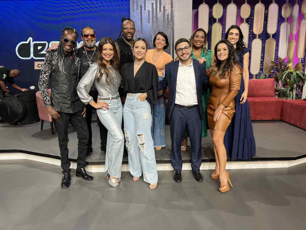 Amanda Françozo Meios digitais e Negritude Júnior são destaques no programa de Amanda Françozo Amanda Françozo Meios digitais e Negritude Júnior são destaques no programa de Amanda Françozo