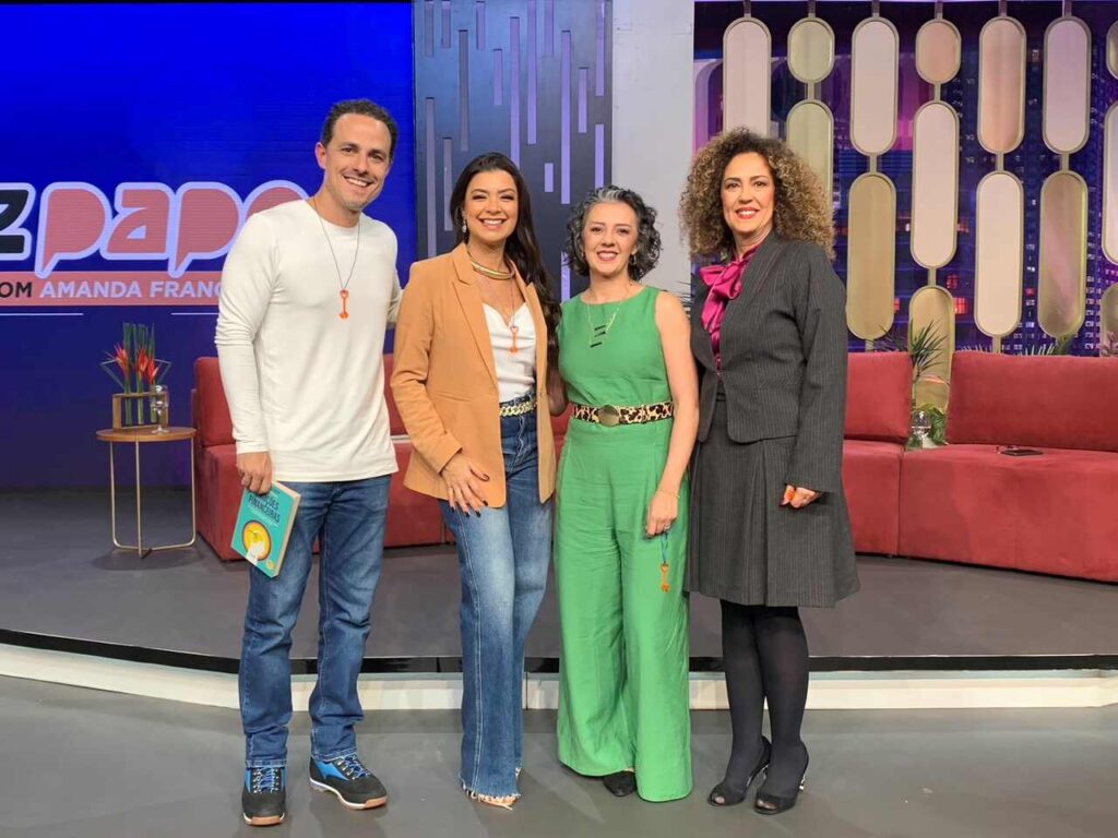 Amanda Françozo Programa de Amanda Françozo fala de relação com o dinheiro Amanda Françozo Programa de Amanda Françozo fala de relação com o dinheiro