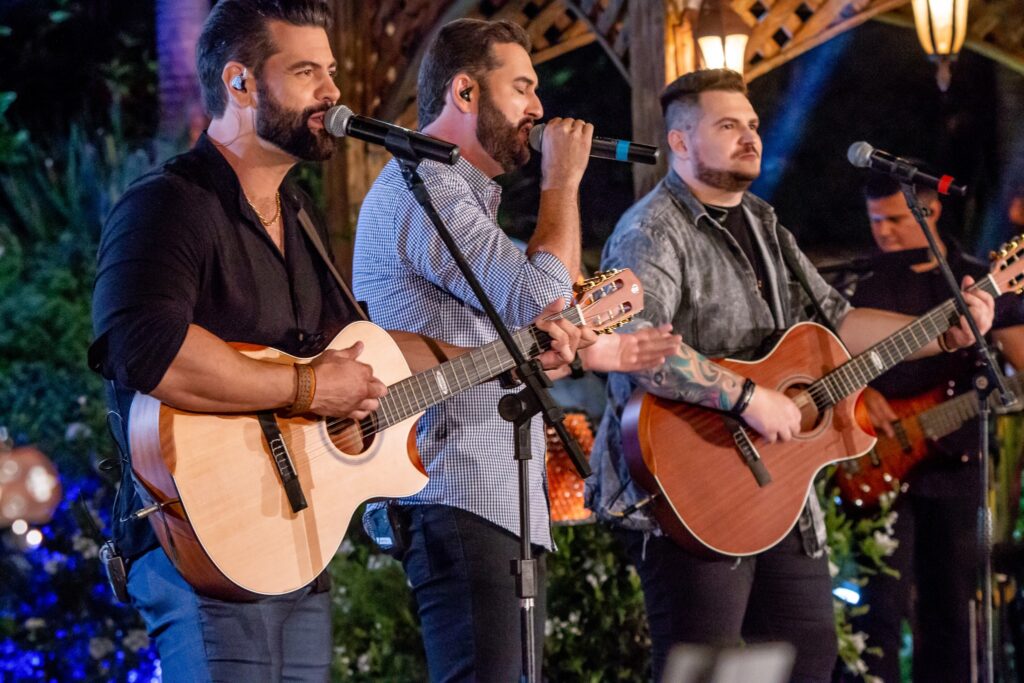 Terra da Padroeira "Terra da Padroeira" relembra os sucessos de João Paulo e Daniel Terra da Padroeira "Terra da Padroeira" relembra os sucessos de João Paulo e Daniel