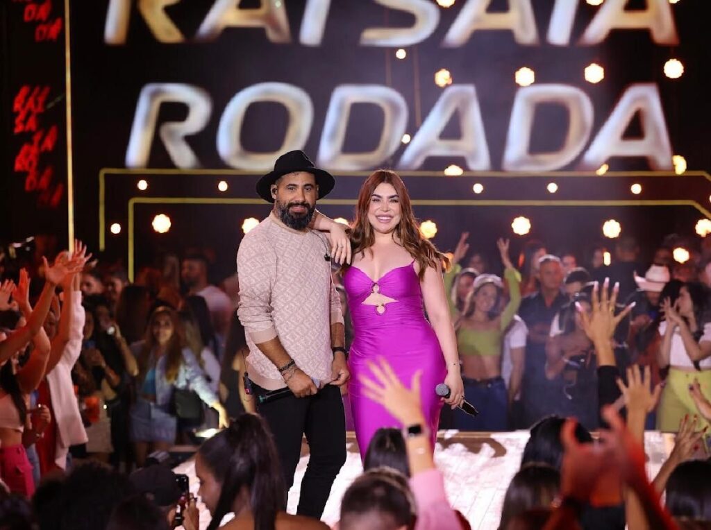 Raí Saia Rodada Raí Saia Rodada grava DVD “Singular” em Goiânia e recebe astros da música Raí Saia Rodada Raí Saia Rodada grava DVD “Singular” em Goiânia e recebe astros da música