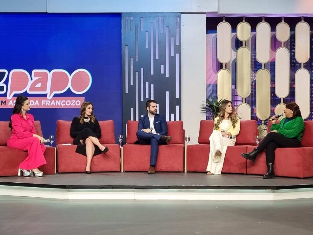 Amanda Françozo Programa de Amanda Françozo debate sobre medicina e fé neste sábado Amanda Françozo Programa de Amanda Françozo debate sobre medicina e fé neste sábado