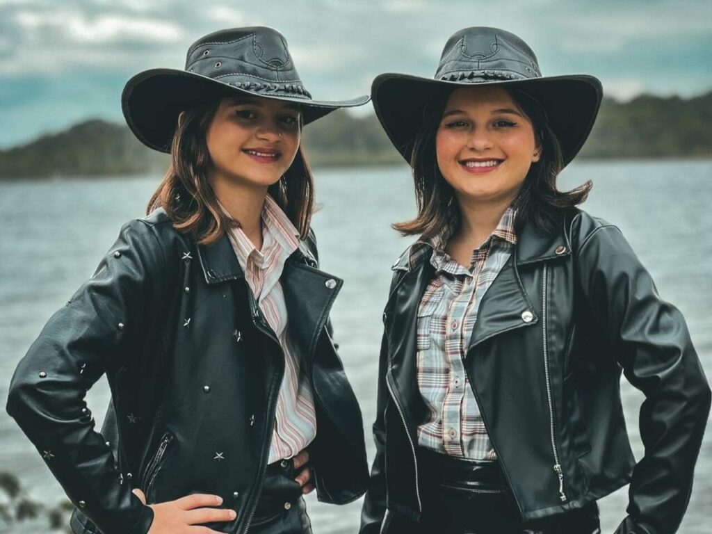 5 Thalita e Eliza divulgacao Easy Resize.com | Planeta Country