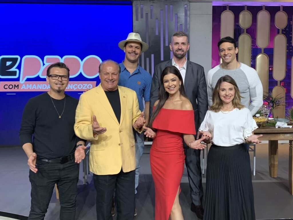 Amanda Françozo Noite italiana, queijos e vinhos no "De Papo com Amanda Françozo" Amanda Françozo Noite italiana, queijos e vinhos no "De Papo com Amanda Françozo"