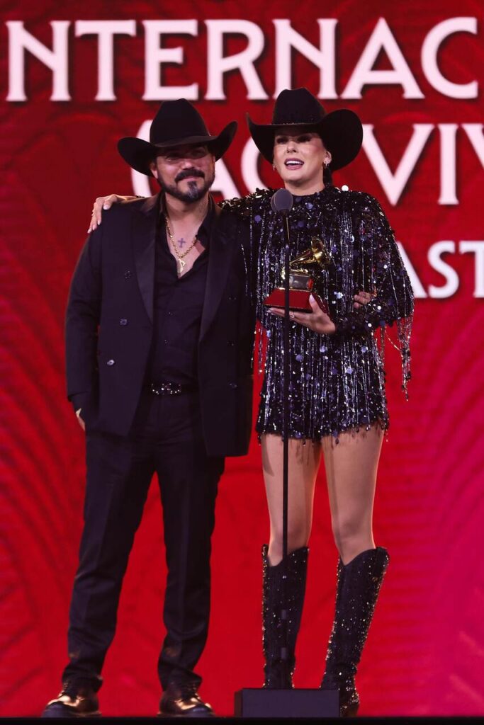 Ana Castela Ana Castela vence o Grammy Latino com o álbum "Boiadeira Internacional" Ana Castela Ana Castela vence o Grammy Latino com o álbum "Boiadeira Internacional"