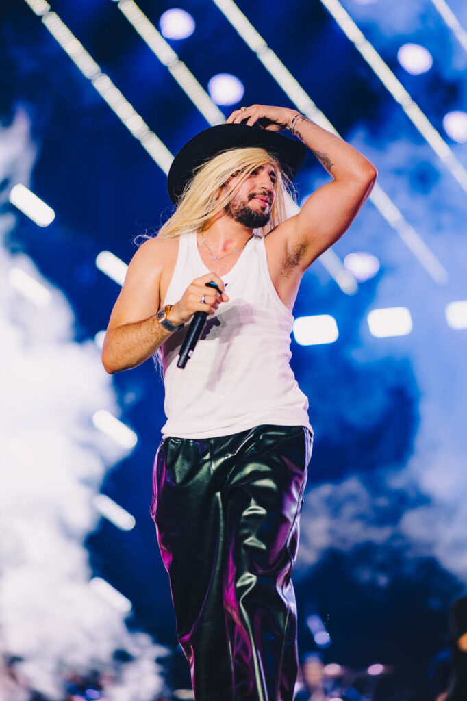 Caldas Country Festival 2024 Nattan amanhece no palco do Caldas Country Festival 2024 com peruca loira Caldas Country Festival 2024 Nattan amanhece no palco do Caldas Country Festival 2024 com peruca loira