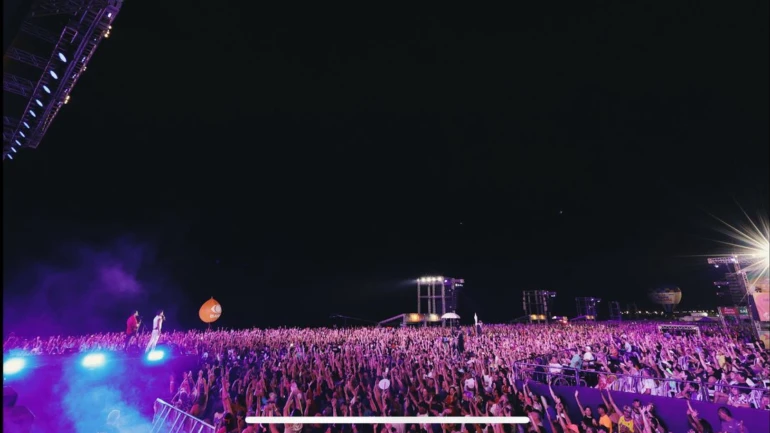 Zezé Di Camargo e Luciano É o Amor: Zezé Di Camargo e Luciano emocionam 120 Mil pessoas em show inesquecível em Matinhos Zezé Di Camargo e Luciano É o Amor: Zezé Di Camargo e Luciano emocionam 120 Mil pessoas em show inesquecível em Matinhos