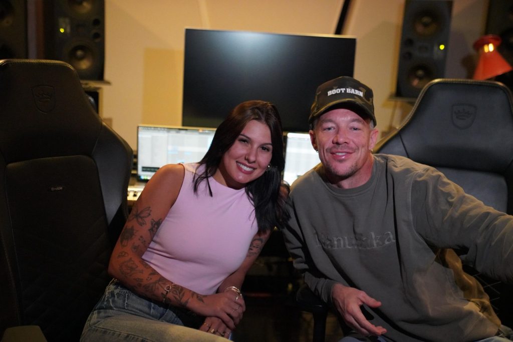Ana Castela Ana Castela e Diplo exploram o poder da IA no clipe de "Tropa do Chapelão" Ana Castela Ana Castela e Diplo exploram o poder da IA no clipe de "Tropa do Chapelão"