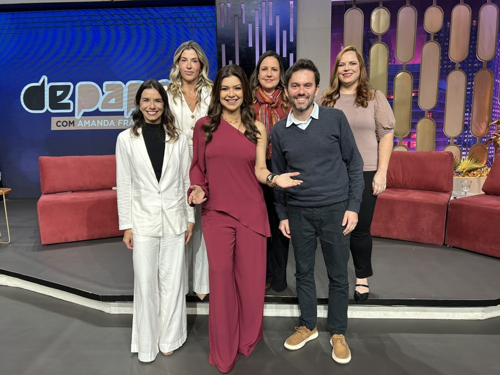 Amanda Françozo Bate-papo de Amanda Françozo na TV Aparecida será sobre viagens Amanda Françozo Bate-papo de Amanda Françozo na TV Aparecida será sobre viagens
