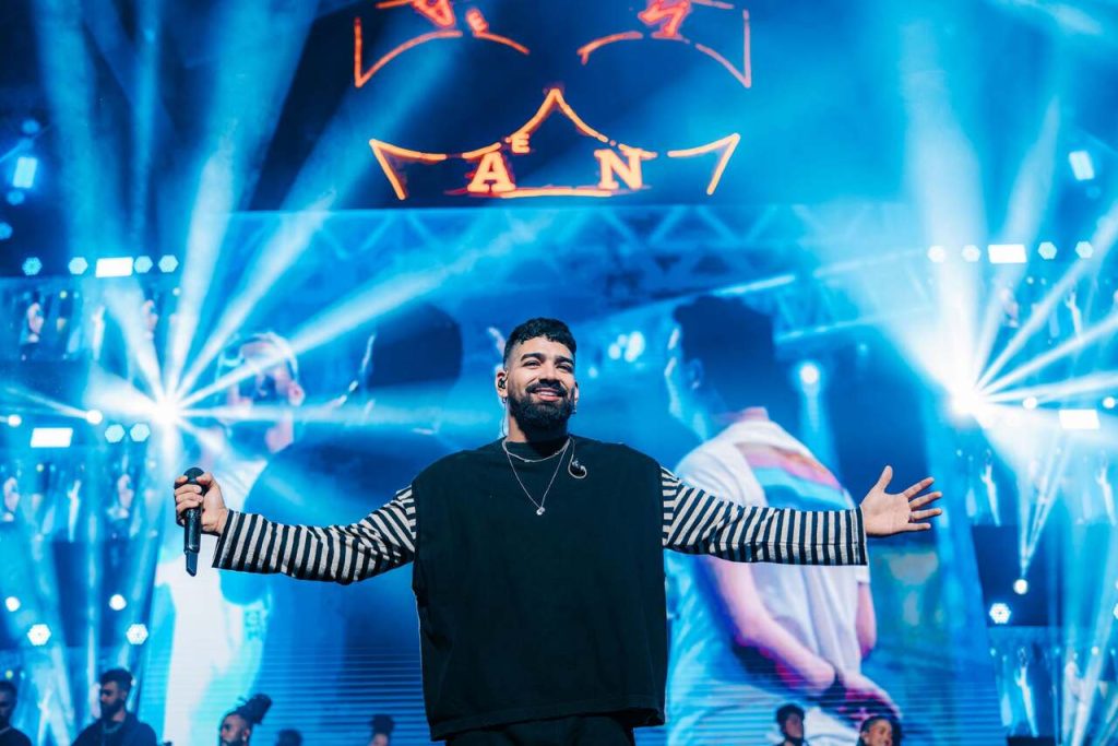 Clayton e Romário Clayton e Romário e Dilsinho encantam público na Festa da Cabana em Mogi Mirim Clayton e Romário Clayton e Romário e Dilsinho encantam público na Festa da Cabana em Mogi Mirim