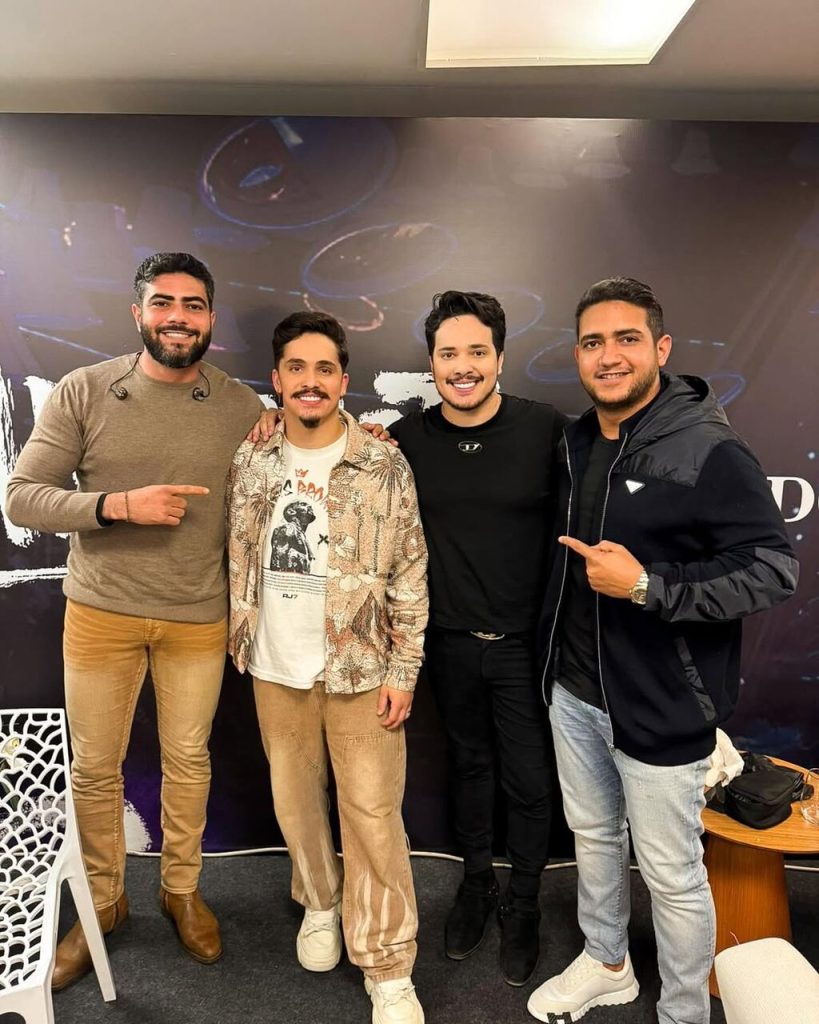 Danilo e Davi Danilo e Davi, Felipe & Rodrigo e Kaique & Felipe animaram evento de Henrique & Juliano no último fim de semana Danilo e Davi Danilo e Davi, Felipe & Rodrigo e Kaique & Felipe animaram evento de Henrique & Juliano no último fim de semana