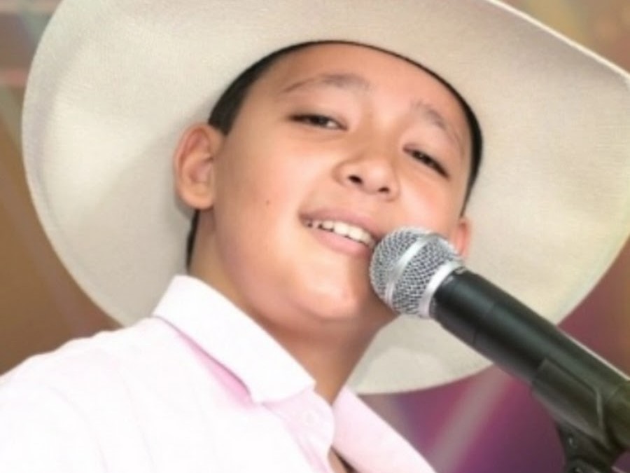 Aparecida Sertaneja Aparecida Sertaneja recebe jovens talentos do sertanejo Aparecida Sertaneja Aparecida Sertaneja recebe jovens talentos do sertanejo