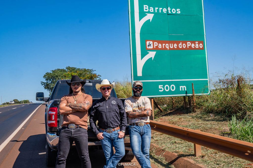 Us Agroboy Us Agroboy e Cuiabano Lima celebram o agro e o rodeio em "Barretos Bão" Us Agroboy Us Agroboy e Cuiabano Lima celebram o agro e o rodeio em "Barretos Bão"