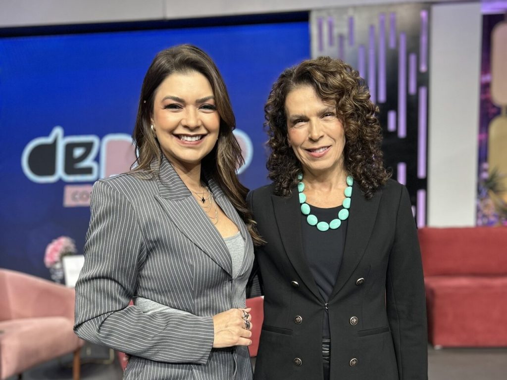 Amanda Françozo Amanda Françozo fala de transtornos alimentares em seu programa Amanda Françozo Amanda Françozo fala de transtornos alimentares em seu programa