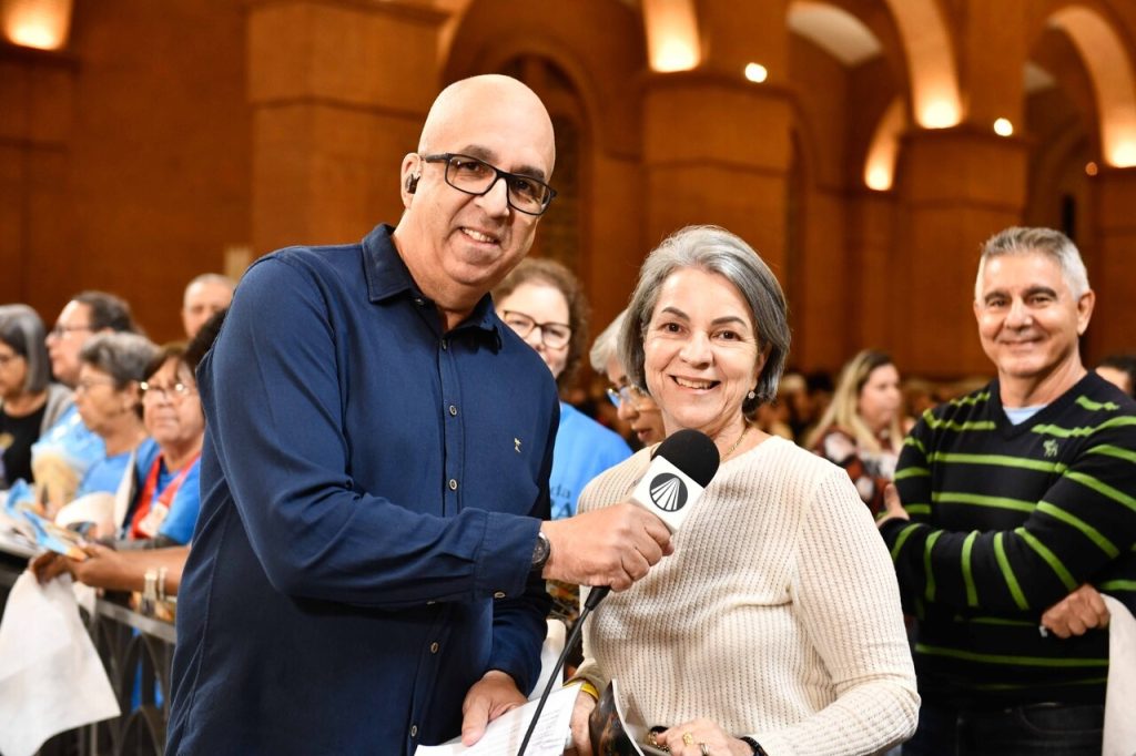 Show do cantor Daniel, especiais e celebrações marcam a Festa da Padroeira na TV Aparecida