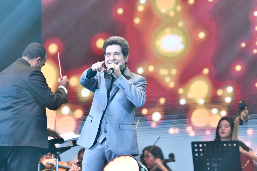 Show do cantor Daniel, especiais e celebrações marcam a Festa da Padroeira na TV Aparecida