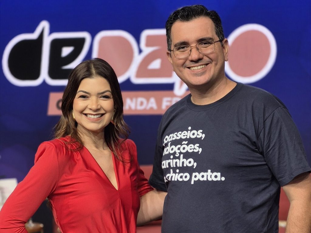 Amanda Françozo Amanda Françozo fala da saúde dos pets em seu programa Amanda Françozo Amanda Françozo fala da saúde dos pets em seu programa