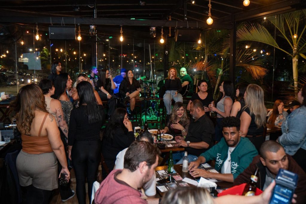 Sertanejo Sertanejo entra no Carnaval e cria um novo movimento na Zona Leste de São Paulo Sertanejo Sertanejo entra no Carnaval e cria um novo movimento na Zona Leste de São Paulo