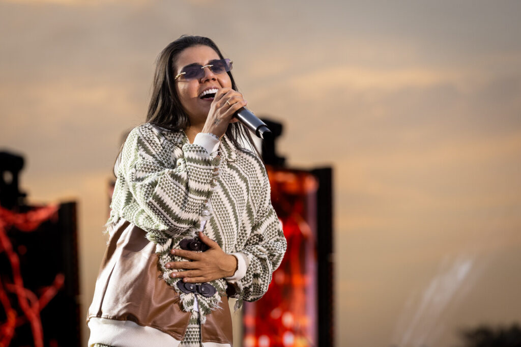 Yasmin Santos Yasmin Santos lança Intuição Vol.3 gravado em São Paulo Yasmin Santos Yasmin Santos lança Intuição Vol.3 gravado em São Paulo