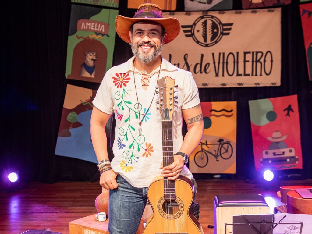 Aparecida Sertaneja Aparecida Sertaneja celebra arraiá com Trio Sabiá Aparecida Sertaneja Aparecida Sertaneja celebra arraiá com Trio Sabiá