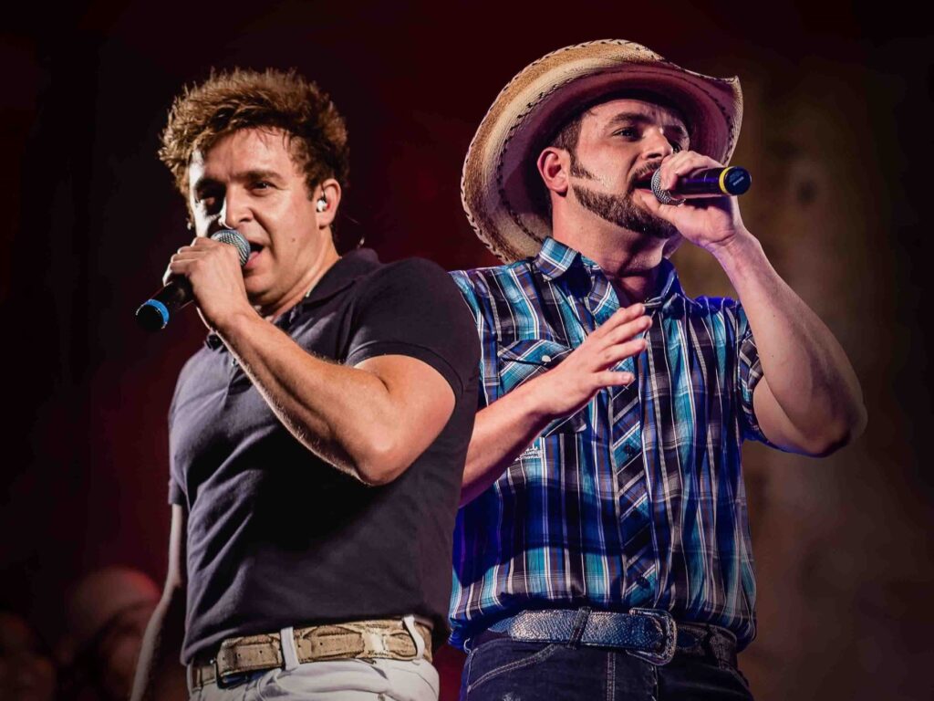Kleber Oliveira Kleber Oliveira comanda o Terra da Padroeira junino Kleber Oliveira Kleber Oliveira comanda o Terra da Padroeira junino