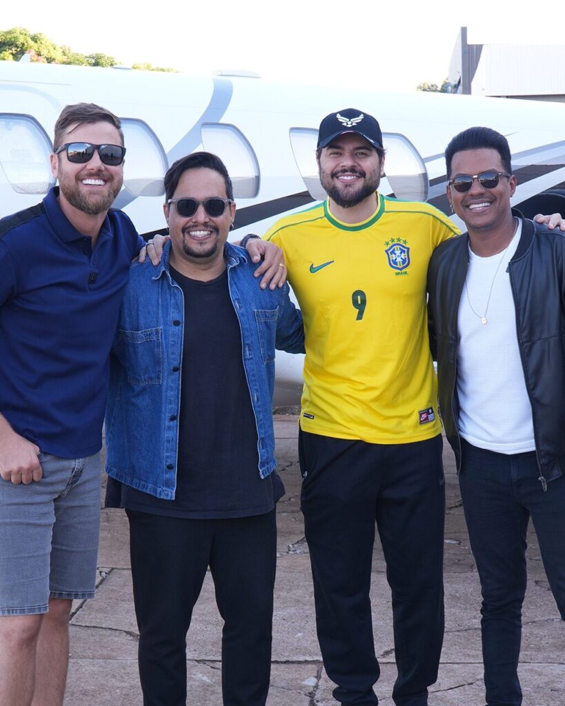 Zé Neto Zé Neto & Cristiano gerenciam volta de Kleo Dibah & Rafael Zé Neto Zé Neto & Cristiano gerenciam volta de Kleo Dibah & Rafael
