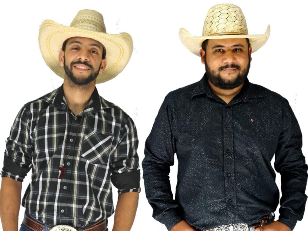 João Moreno e Mariano João Moreno e Mariano agitam o Terra da Padroeira João Moreno e Mariano João Moreno e Mariano agitam o Terra da Padroeira